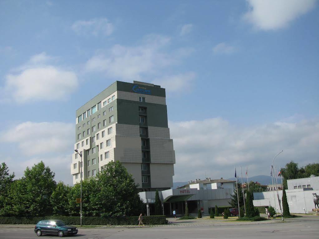 Terra Europe Brontes Hotel Ταργκόβιστε Εξωτερικό φωτογραφία
