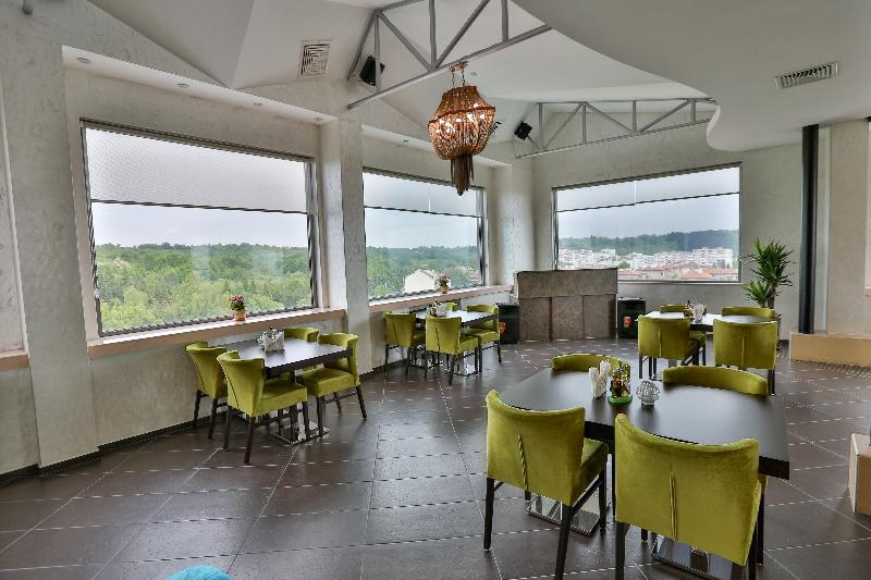 Terra Europe Brontes Hotel Ταργκόβιστε Εξωτερικό φωτογραφία